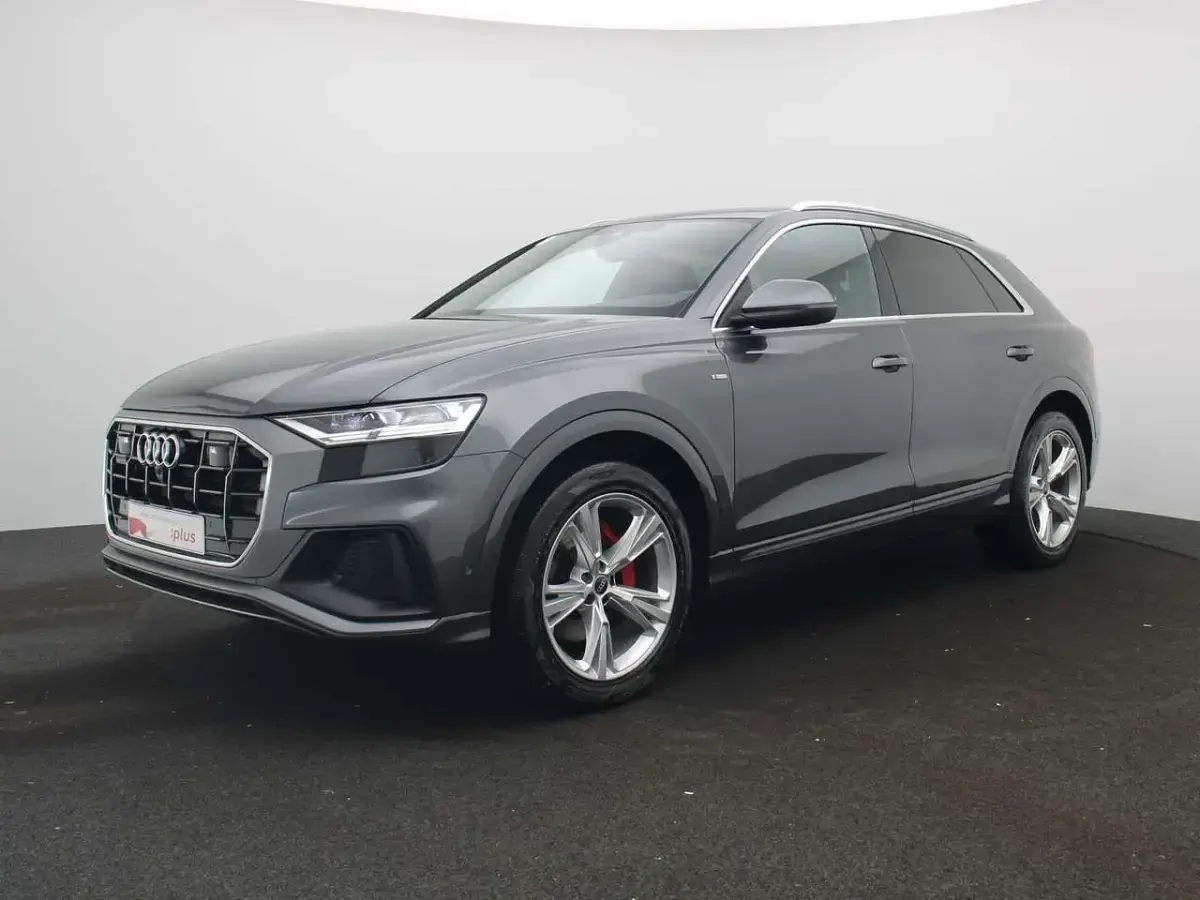 Gebraucht Audi Q8 S-Line 231 PS (169 kW) 2023 Daytonagrau perleffekt SUV