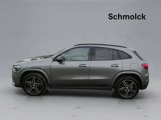 Gebraucht Mercedes GLA250 AMG 163 PS (119 kW) 2024 Lack mountaingrau SUV