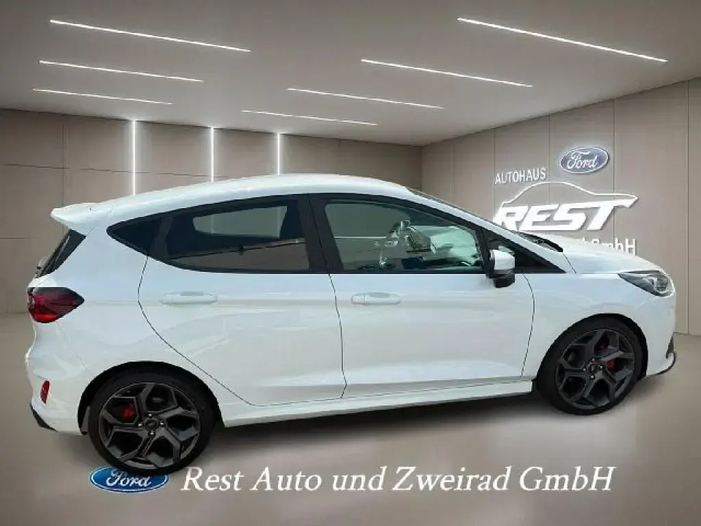 Gebraucht Ford Fiesta ST 200 PS (147 kW) 2023 Frostweiß Kleinwagen