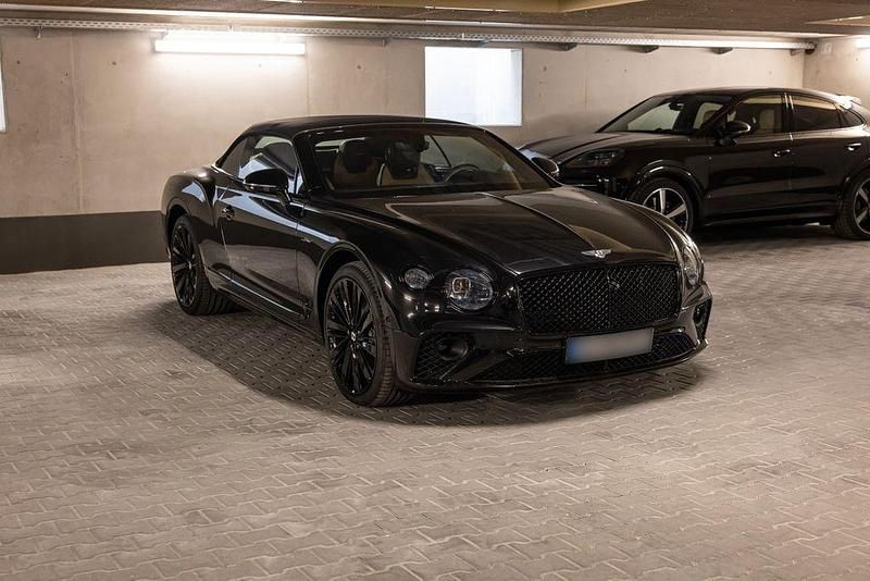 Gebraucht Bentley Continental GT Convertible 659 PS (484 kW) 2022 Schwarz Cabrio