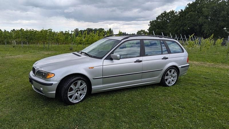 Silber Gebraucht 2002 BMW 316 Kombi | 1.700 € (Guter Preis) - Bild 1/4