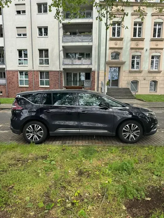 Używany Renault Espace Initiale Paris 160 KM (117 kW) 2015 Czarny Minivan