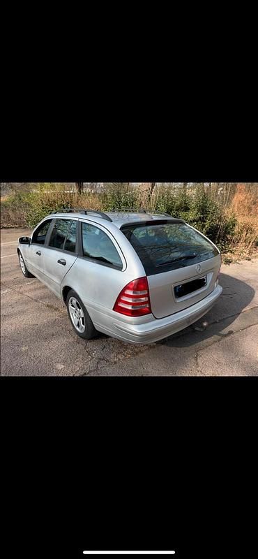 Gebraucht Mercedes C180 143 PS (105 kW) 2002 Silber Kombi