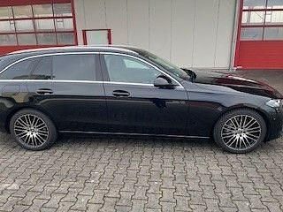 Gebraucht Mercedes C300 265 PS (194 kW) 2022 Schwarz Limousine