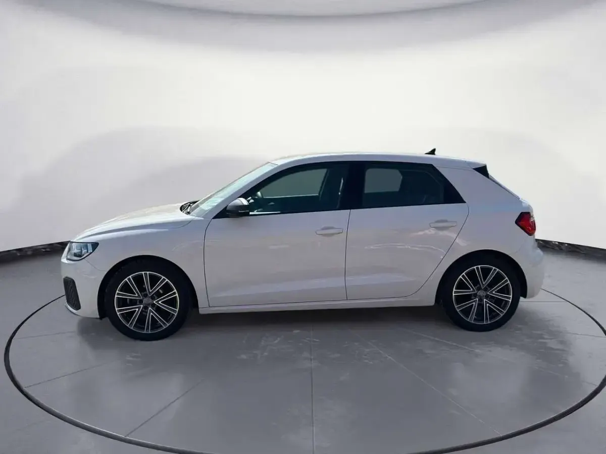 Używany Audi A1 116 KM (85 kW) 2019 Biały SUV