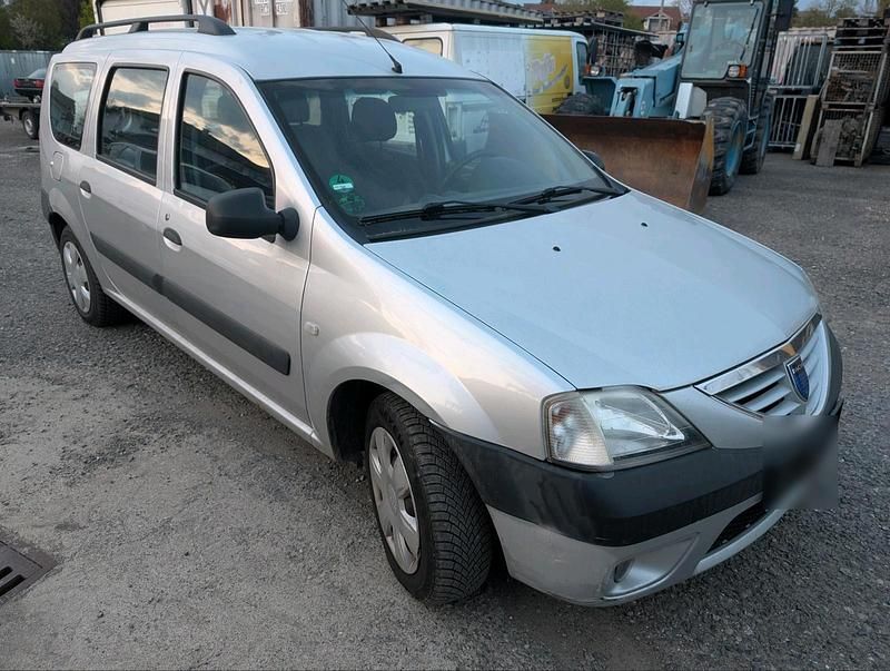 Używany Dacia Logan 105 KM (77 kW) 2008 Srebrny Minivan