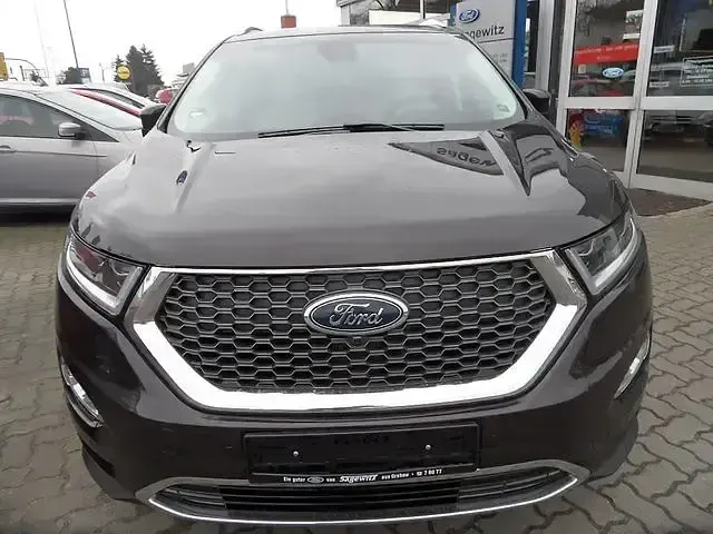 Second-hand Ford Edge Vignale 209 CP (153 kW) 2016 Negru SUV