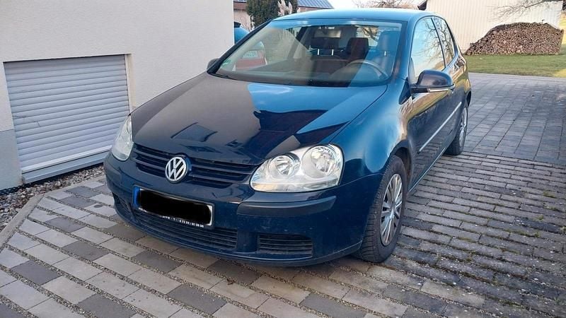 Gebraucht VW Golf V Trendline 102 PS (75 kW) 2005 Blau Kleinwagen