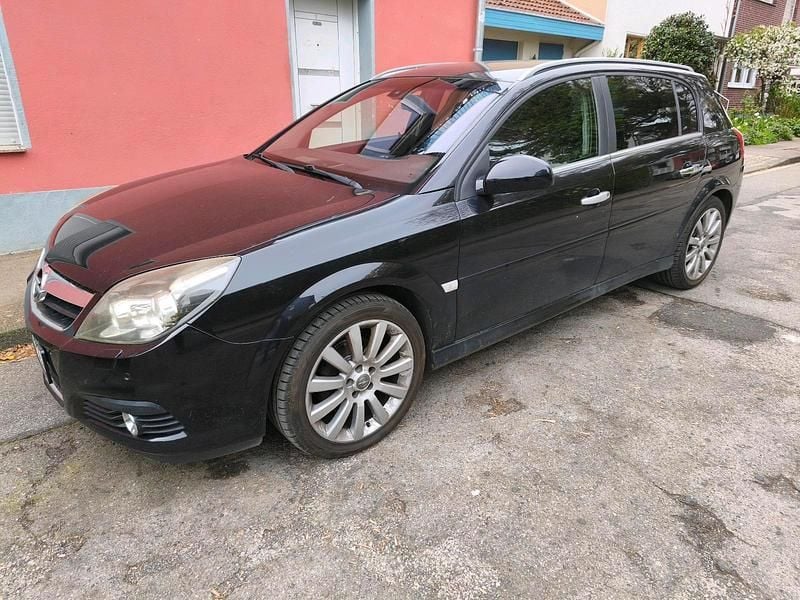 Gebraucht Opel Signum 155 PS (114 kW) 2008 Schwarz Kleinwagen