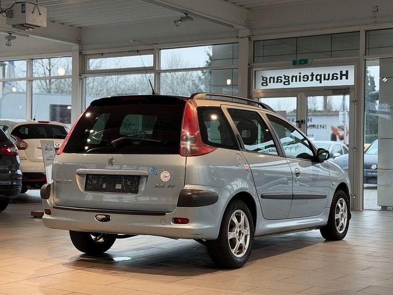 Gebraucht Peugeot 206 Filou 75 PS (55 kW) 2006 Grau Kombi