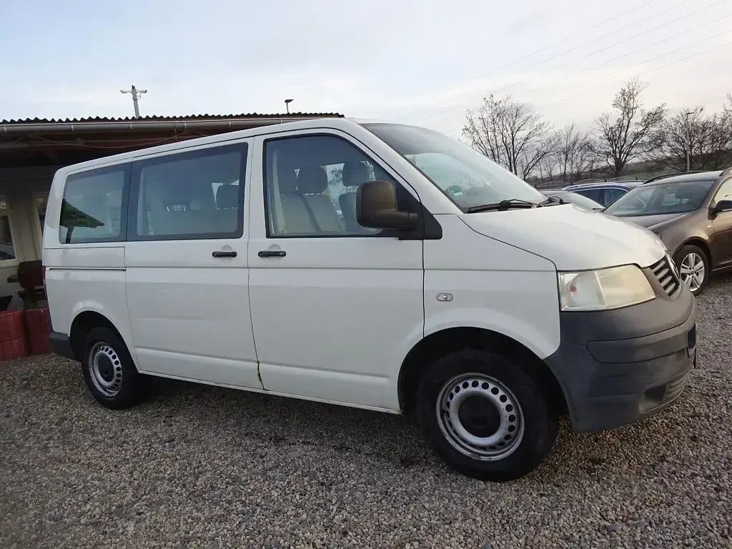 Gebraucht VW Transporter 131 PS (96 kW) 2009 Grau Van