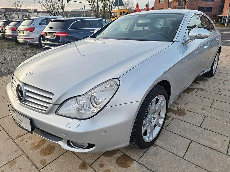 Silber Gebraucht 2006 Mercedes CLS350 Coupé | 8.950 € (Fairer Preis) - Bild 1/4