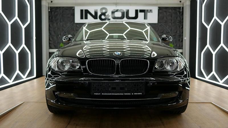 Second-hand BMW 120 170 CP (125 kW) 2007 Negru Hatchback