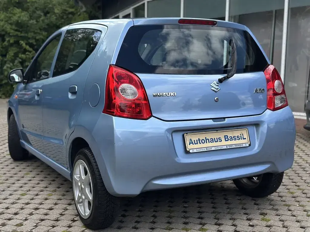 Gebraucht Suzuki Alto 68 PS (50 kW) 2012 Blau Kleinwagen