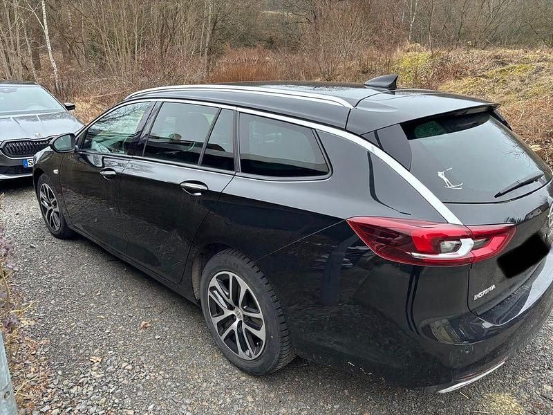 Gebraucht Opel Insignia Innovation 209 PS (153 kW) 2017 Schwarz Limousine