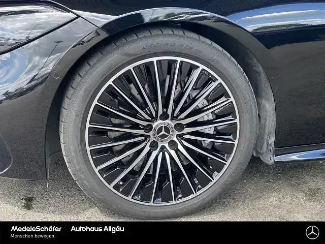 Gebraucht Mercedes CLE450 Premium Plus 381 PS (280 kW) 2024 Lack obsidianschwarz Coupé