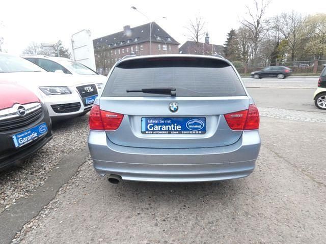 Gebraucht BMW 320 Comfort Edition 170 PS (125 kW) 2010 Blau Kombi