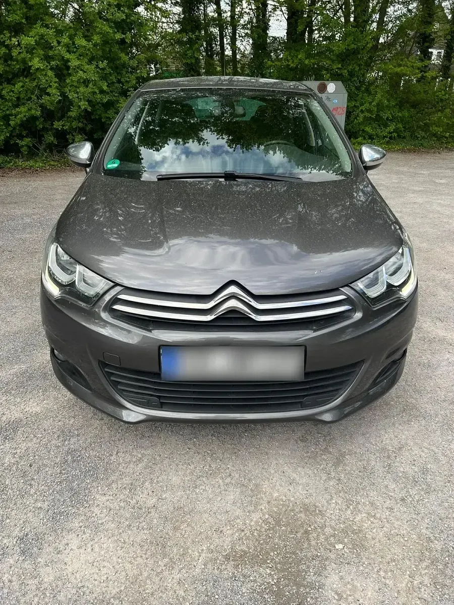 Gebraucht Citroën C4 99 PS (72 kW) 2016 Braun Kleinwagen