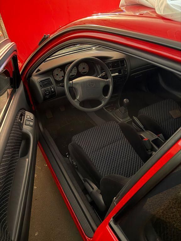 Gebraucht Toyota Corolla 114 PS (83 kW) 1996 Rot Limousine