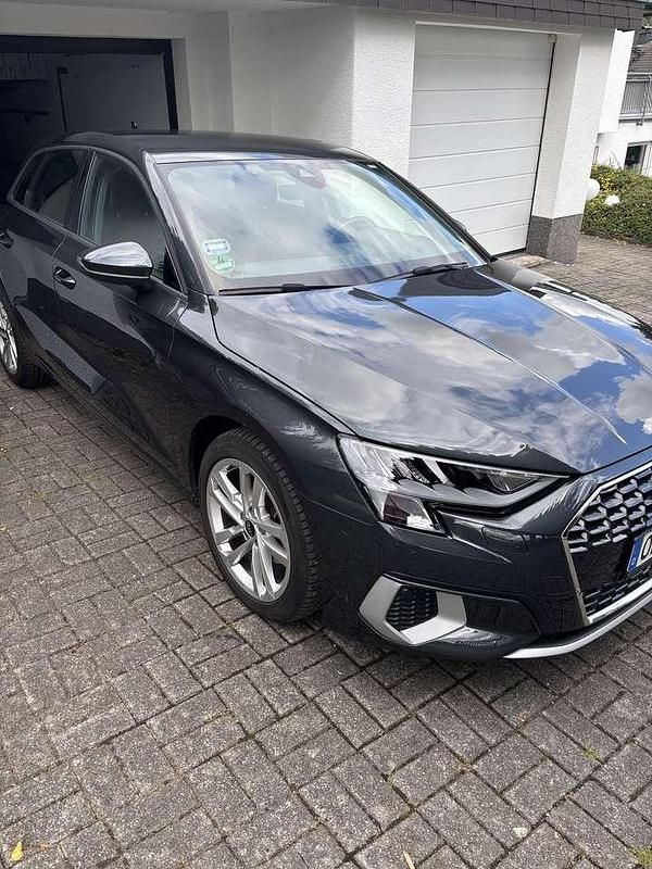Gebraucht Audi A3 Advanced 116 PS (85 kW) 2022 Grau Limousine