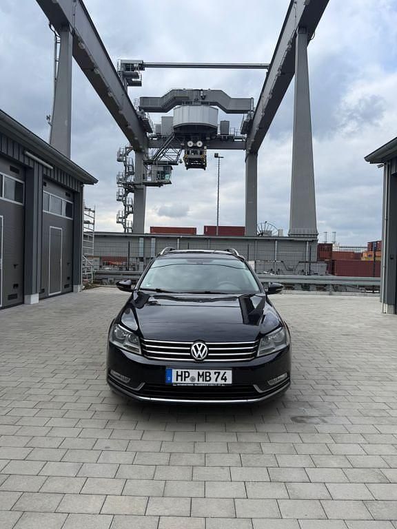 Gebraucht VW Passat Highline 211 PS (155 kW) 2013 Schwarz Limousine