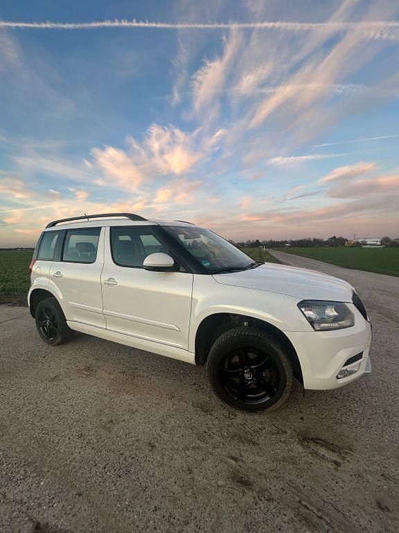 Gebraucht Skoda Yeti Ambition 122 PS (89 kW) 2014 Weiß SUV