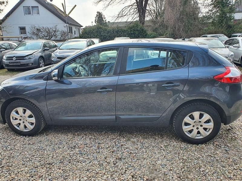 Gebraucht Renault Mégane Initiale Paris 101 PS (74 kW) 2013 Grau Limousine