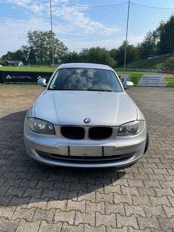 Gebraucht BMW 120 Lifestyle 177 PS (130 kW) 2012 Grau Kleinwagen