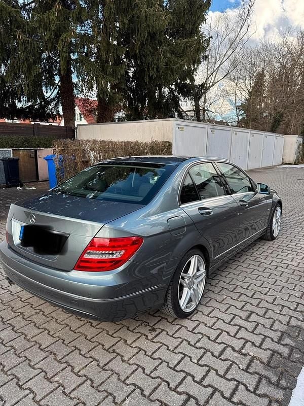 Gebraucht Mercedes C200 184 PS (135 kW) 2011 Limousine