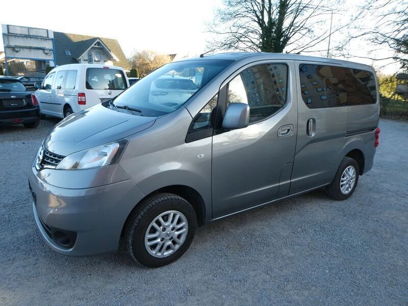 Grau Gebraucht 2015 Nissan Evalia Tekna Van / Kleinbus | 13.333 € (Fairer Preis) - Bild 1/4