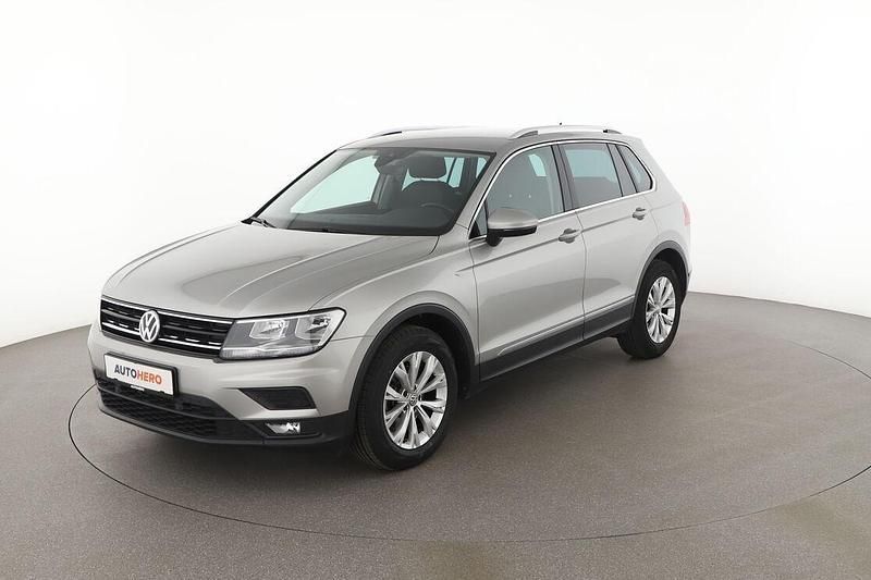 Grau Gebraucht 2018 VW Tiguan Comfortline SUV | 20.350 € (Guter Preis) - Bild 1/3