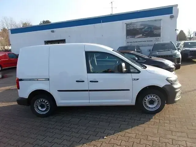 Usata VW Caddy 75 CV (55 kW) 2018 Bianco Monovolume