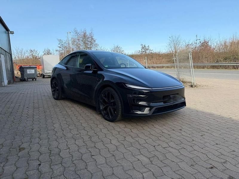 Gebraucht Tesla Model Y Performance 338 kW (460 PS) 2025 Schwarz SUV