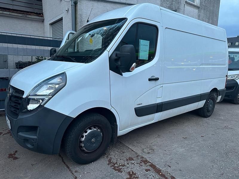 Gebraucht Opel Movano 150 PS (110 kW) 2020 Weiß Van / Kleinbus