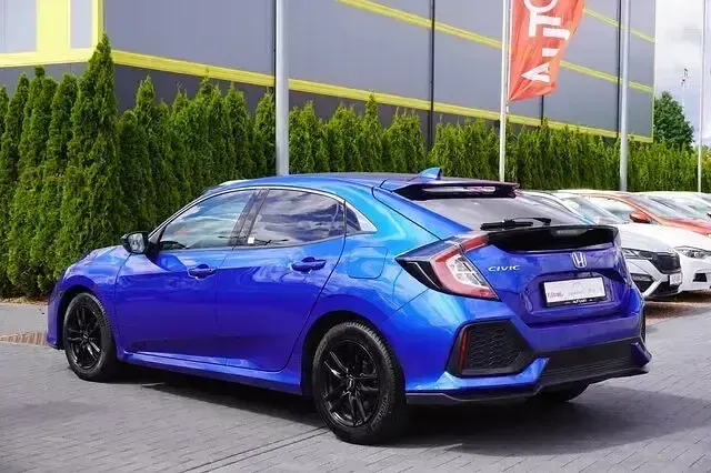 Gebraucht Honda Civic Elegance 126 PS (92 kW) 2020 Weiß Limousine