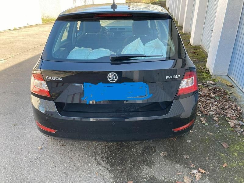 Gebraucht Skoda Fabia Soleil 60 PS (44 kW) 2019 Schwarz Kleinwagen