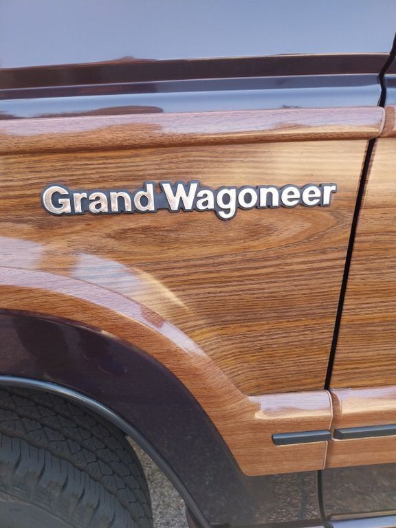Braun Gebraucht 1994 Jeep Grand Cherokee Limited SUV | 16.900 € - Bild 1/4