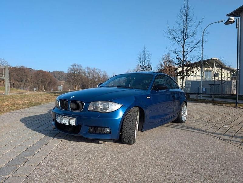 Gebraucht BMW 123 Performance 204 PS (150 kW) 2009 Blau Kleinwagen