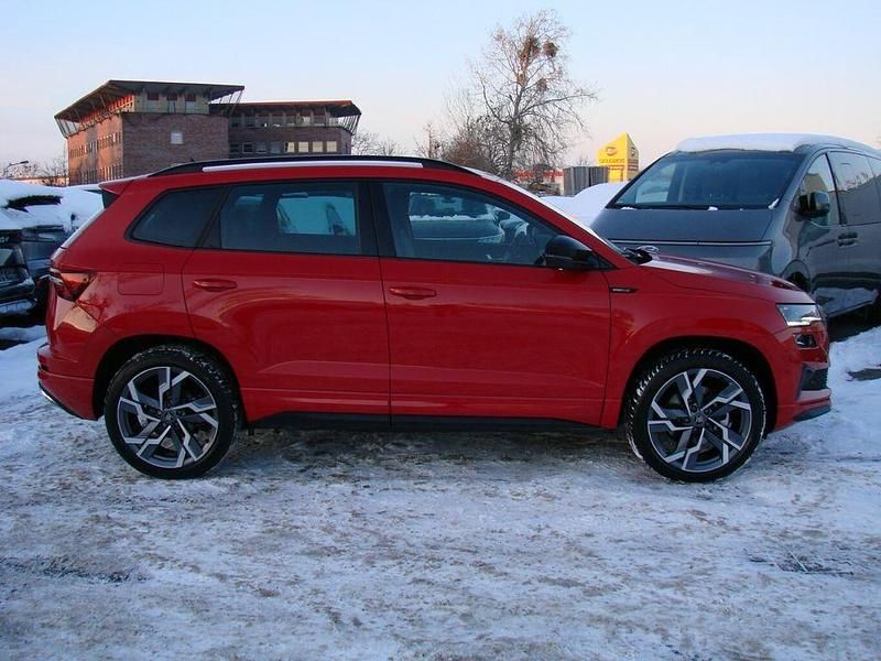 Gebraucht Skoda Karoq SportLine 190 PS (139 kW) 2025 Rot metallic SUV