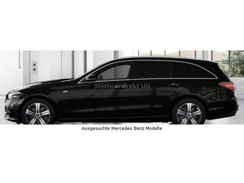 Obsidanschwarzmetallic (metallic) Gebraucht 2025 Mercedes C300e Avantgarde Kombi | 50.890 € (Teuer) - Bild 1/4