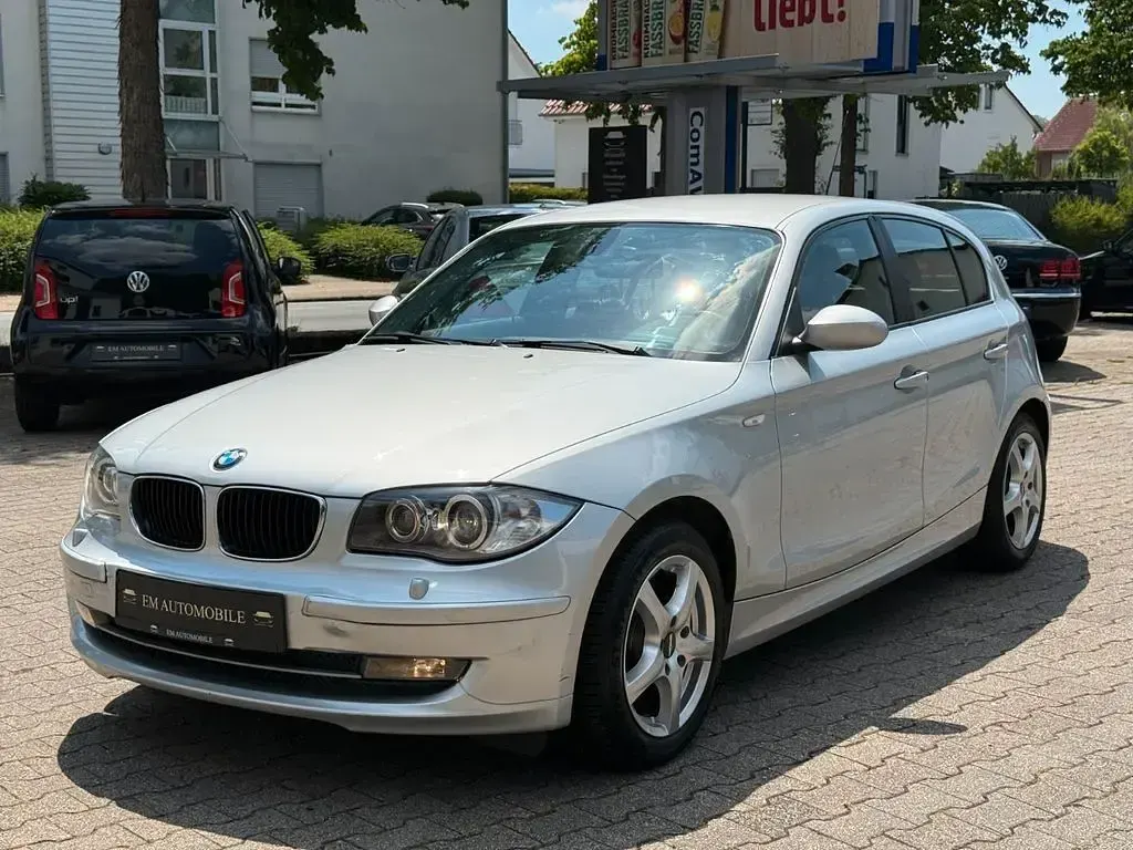 Gebraucht BMW 116 Advantage 122 PS (89 kW) 2009 Silber Kleinwagen