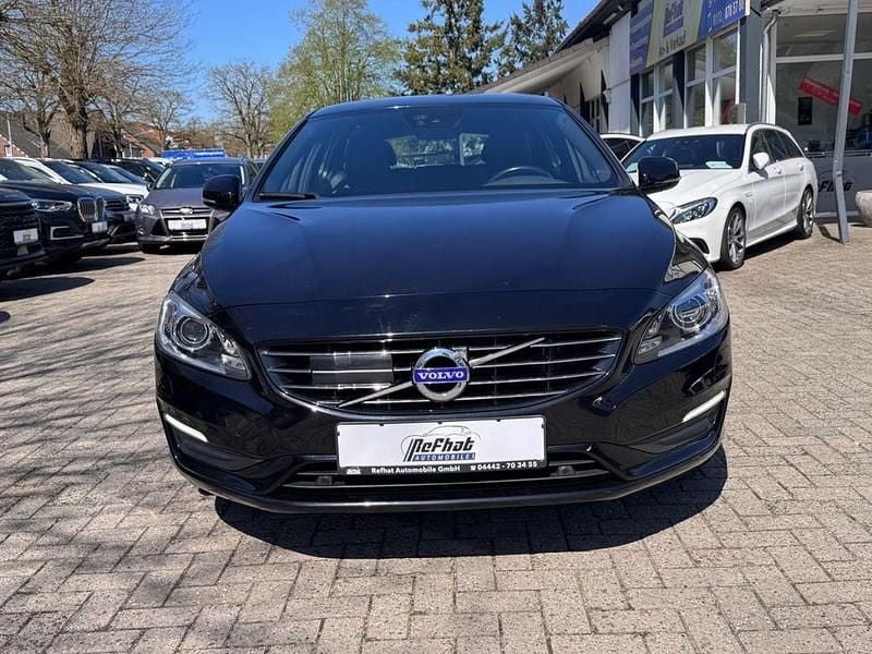 Gebraucht Volvo V60 Linje Svart 150 PS (110 kW) 2017 Schwarz Kombi