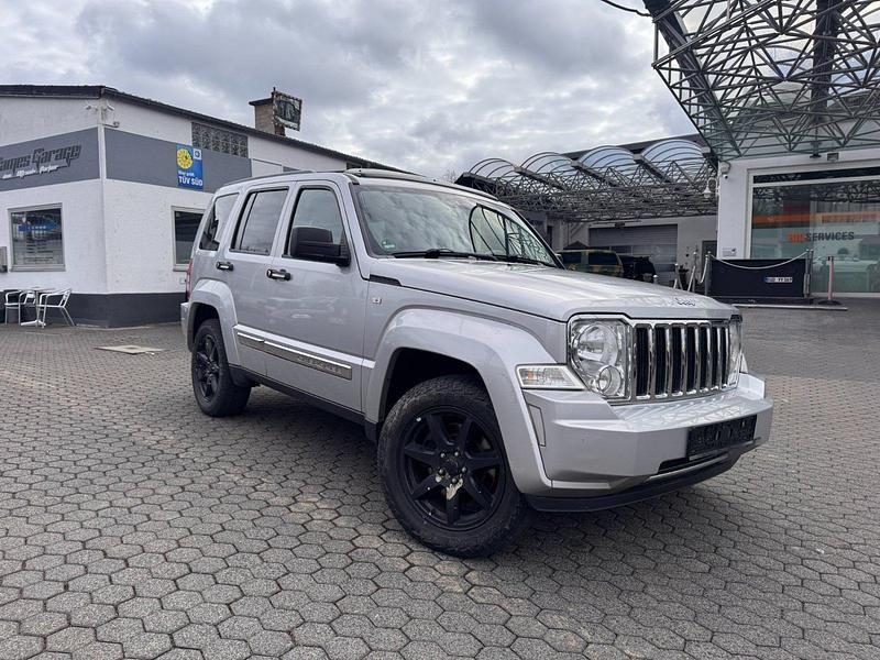 Gebraucht Jeep Cherokee 176 PS (129 kW) 2008 Silber SUV