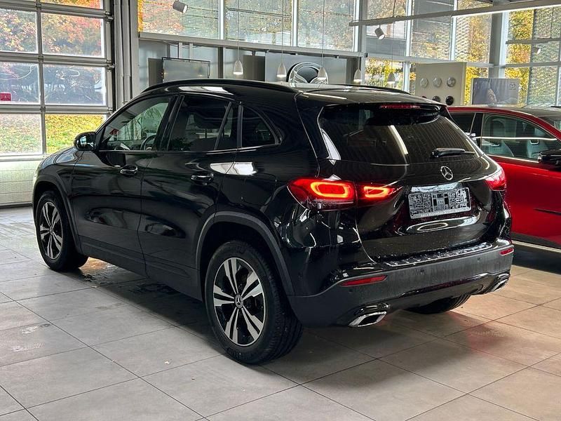 Usata Mercedes GLA200 Advanced 163 CV (119 kW) 2020 Nero SUV