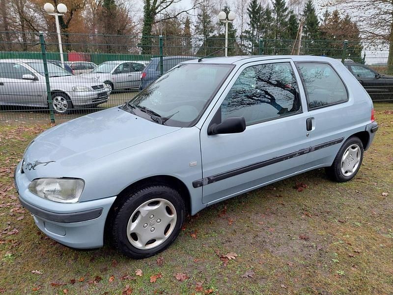 Gebraucht Peugeot 106 60 PS (44 kW) 2000 Silber Kleinwagen