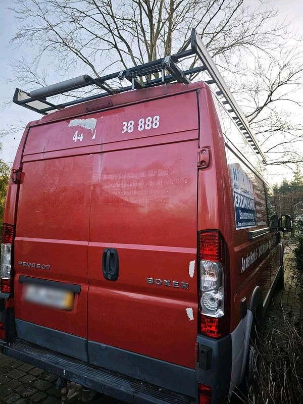 Gebraucht Peugeot Boxer 131 PS (96 kW) 2012 Rot Van