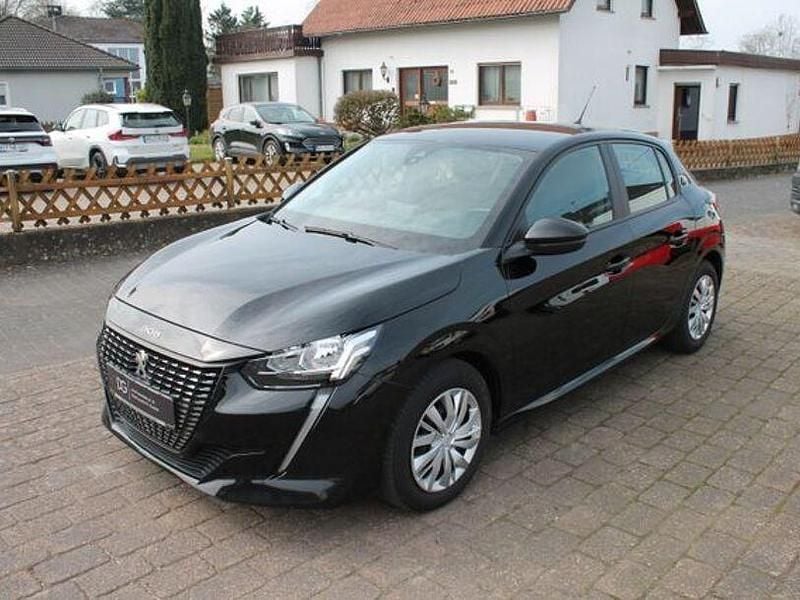 Gebraucht Peugeot 208 75 PS (55 kW) 2023 Schwarz Kleinwagen