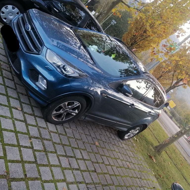 Gebraucht Ford Kuga ST-Line 150 PS (110 kW) 2018 Blau SUV