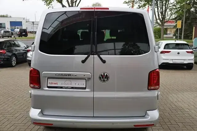 Gebraucht VW Caravelle 150 PS (110 kW) 2022 Silber Van