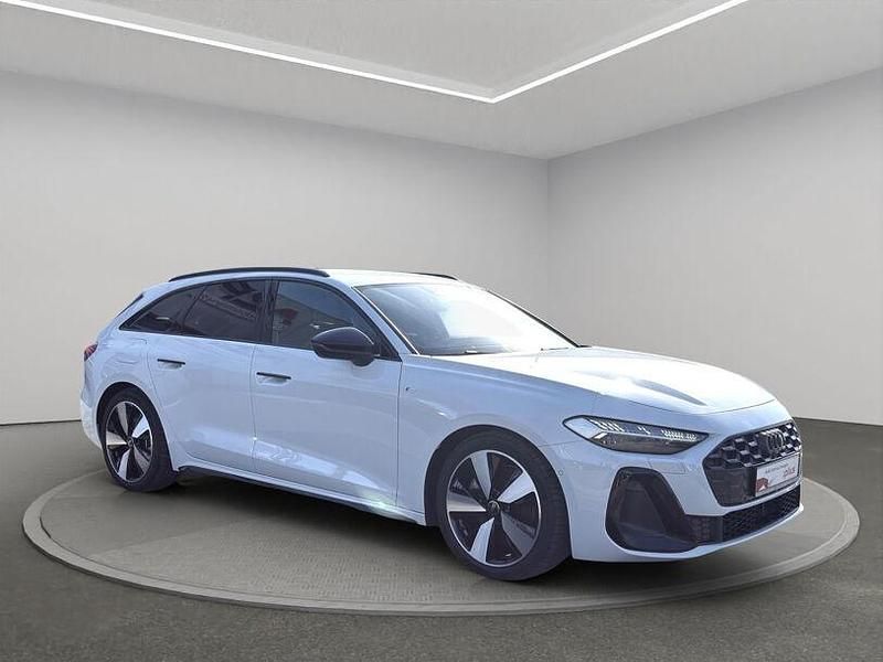 Gebraucht Audi A5 S-Line 204 PS (150 kW) 2025 Gletscherweiß metallic Kombi